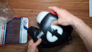 LONSDALE Black & White Face Saver Boxing Headguard Protective Gear L/XL BNWT-Обзор бамперного шлема