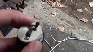 Поменяли лампочку а она не светит? в чем причина? Смотри !!!