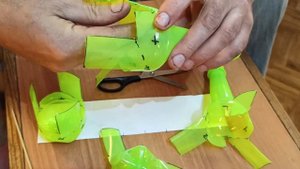 Изготовление вертушка из пластиковой бутылки.