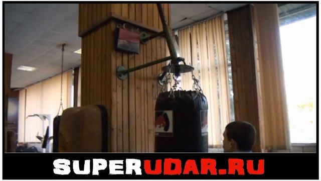 Лукс Дмитрий сила удара рукой 454 кг. смотреть онлайн