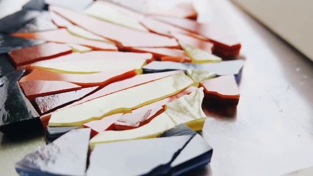 Мозаика из витражного стекла на курсе от мастерской LOVE MOSAIC смотреть онлайн