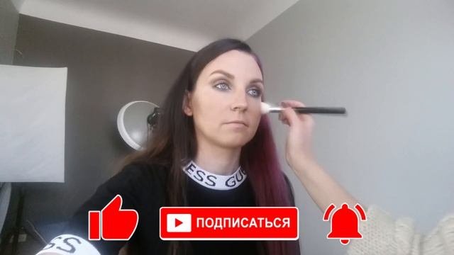 УЖАСНО НАКРАСИЛИ В САЛОНЕ - СХОДИЛА НА МАКИЯЖ В ТРЕШ САЛОН - СДЕЛАЛИ УЖАСНЫЙ МАКИЯЖ В УЖАСНОМ САЛОН