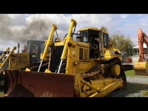 Бульдозер CAT D7H 2001 года