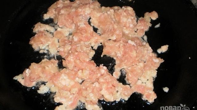 Пирог из пирожкового теста с фаршем