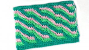 Красивый трехцветный узор