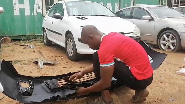 Cheap and Easy way to Fix Your Accidented 2012 Toyota Corolla(Front Collision). смотреть онлайн