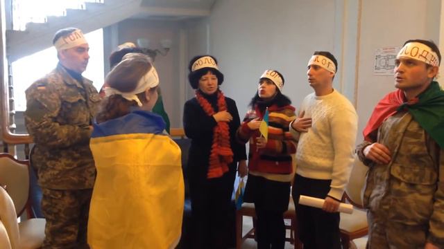 Гимн Украины... весело и радостно. смотреть онлайн