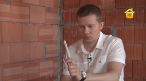 Крепежи разных видов в керамических блоках