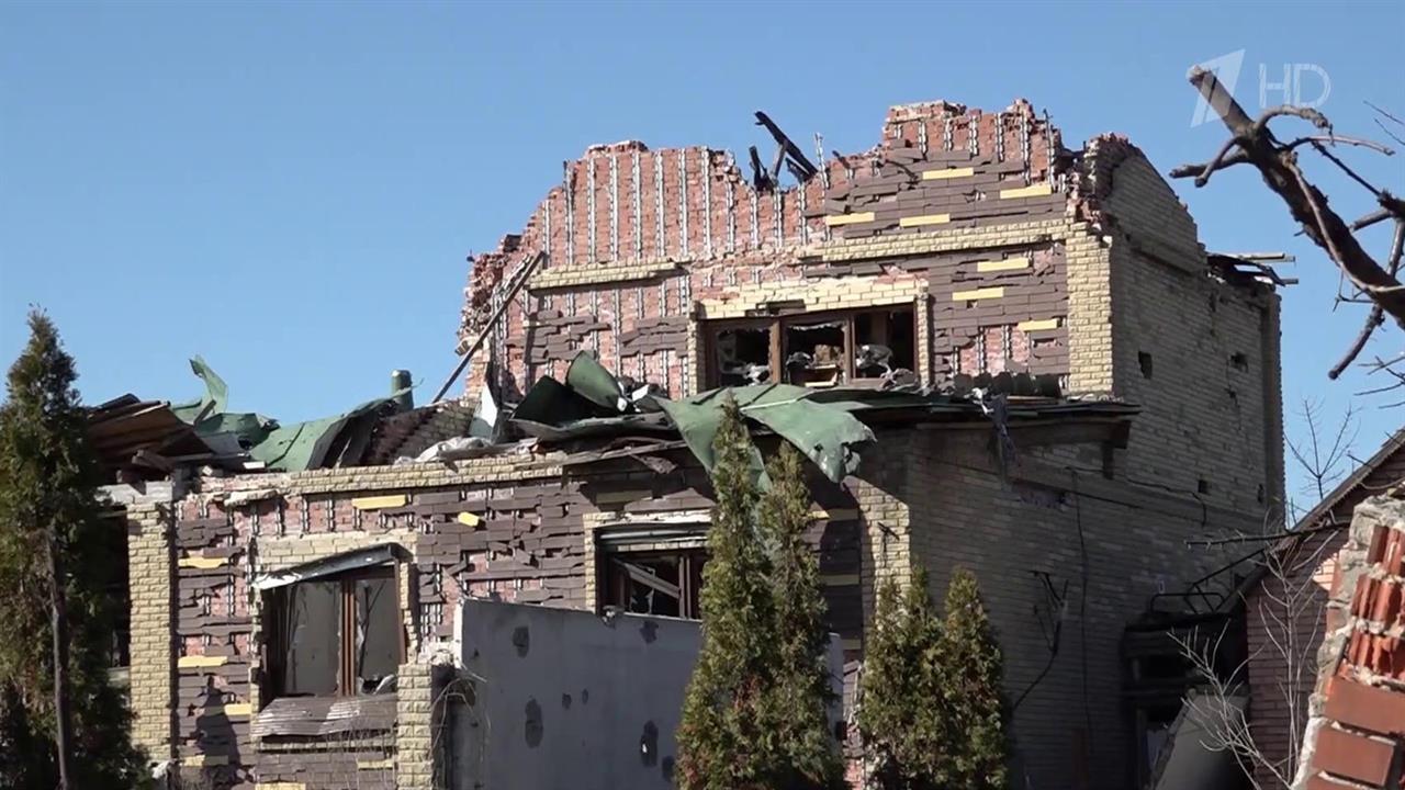 Военные РФ атакуют радикалов под Марьинкой, откуда украинские боевики бьют по мирным людям Донбасса.