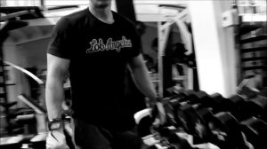 Тренировка Марка Уолберга к фильму Кровью и потом