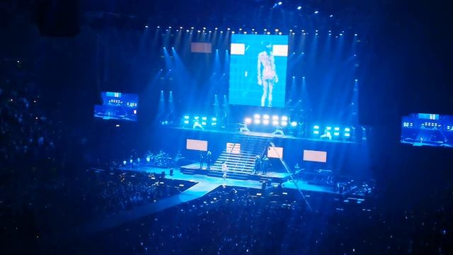 Elodie Due Live Milano Forum 12.05.2023 смотреть онлайн