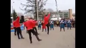 Русский танец против лезгинки