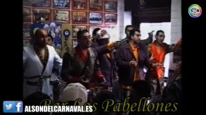 Presentacion y pasodoble de la chirigota Virtual Los que viven del carajo en Bar de Los Pabellones