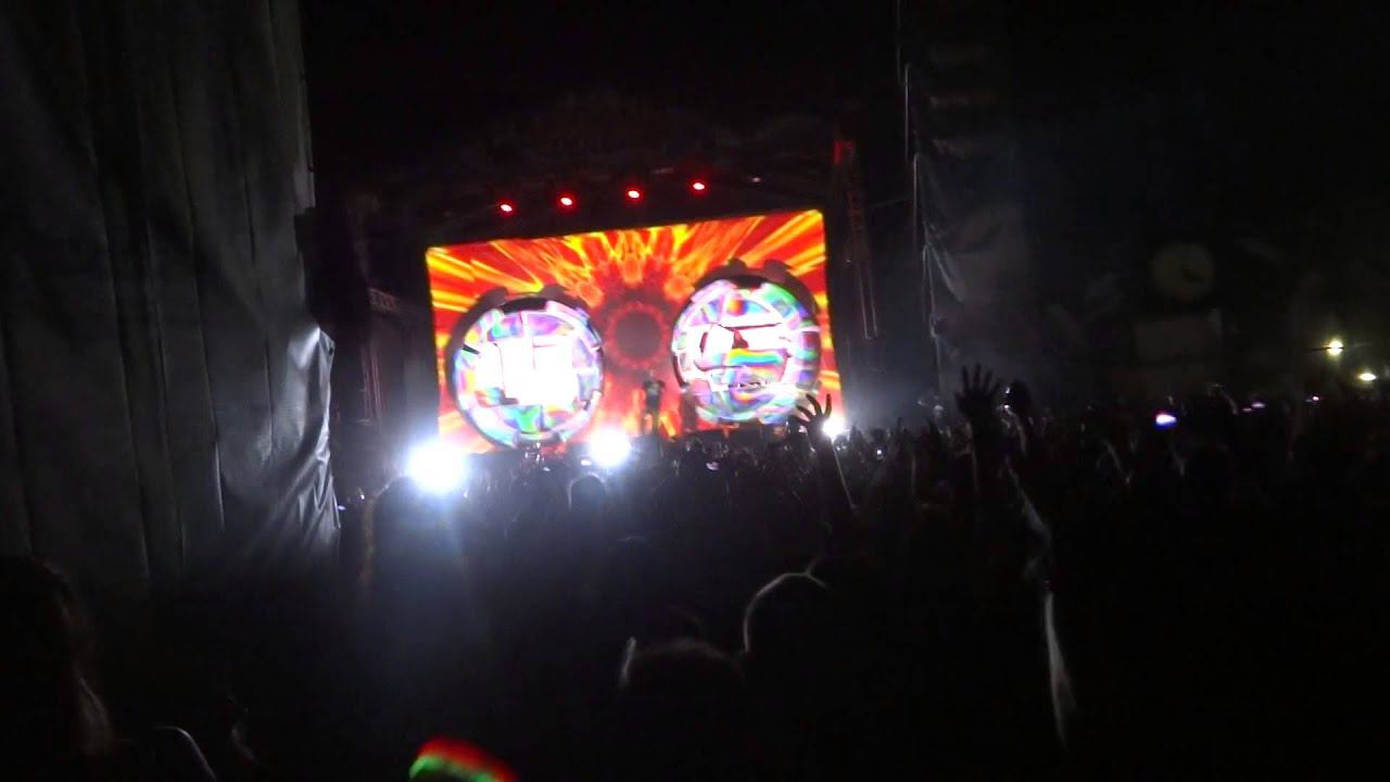 Infected Mushroom -- Becoming Insane (Kubana 2013) смотреть онлайн