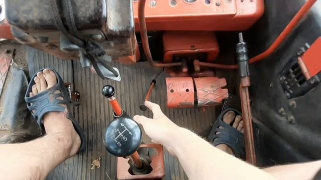 За что отвечает каждый рычаг в тракторе ВЛАДИМИРЕЦ Т-25, (Т-30) Органы управления трактора Т-25