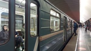 81-717/714 номерной на станции Фонвизинская
