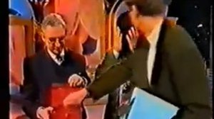 Рони Маркус (Ronny Marcus) видит закрытыми глазами