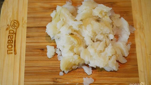Салат с рыбой и грибами Поморский