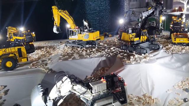 Lego technic Heavy duty Construction Vehicle MOCs by DASAN - pneumatic system with Arduino @ COEX смотреть онлайн