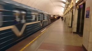 Станция метро "ЗВЕНИГОРОДСКАЯ", ПЕТЕРБУРГ