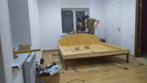 Кровать своими руками. Продолжение отделки кровати.