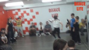 Батлы среди учеников школы танцев Dance Life. Dance Battle. Break-dance / Hip-hop / Dancehall