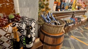 Обзор Гастронома № 1 в ГУМЕ \  МОСКВА 2022 \  ЦЕНЫ на Элитные ПРОДУКТЫ  в Центре МОСКВЫ \ Что Купил