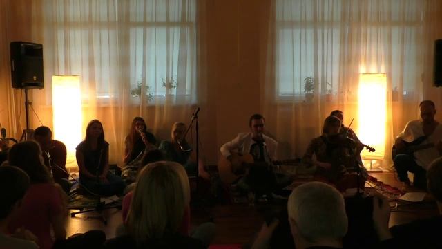 Гуру Ом Намо Нараяна + Гаятри Мантра (1 часть). Дмитрий Альвар и друзья. смотреть онлайн