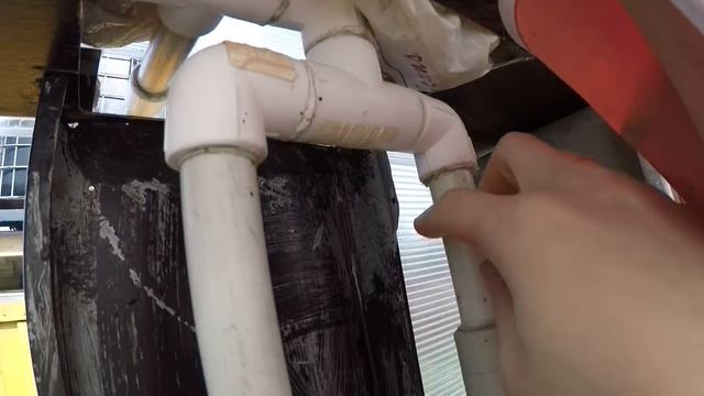 КАК СДЕЛАТЬ КАПЕЛЬНЫЙ ПОЛИВ В ТЕПЛИЦЕ СВОИМИ РУКАМИ ОБЗОР ОТ А ДО Я смотреть онлайн