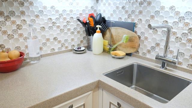 Как жить с комфортом в кухне 6 метров Дизайн и планировка с посудомойкой и всей техникой #Хрущевк смотреть онлайн