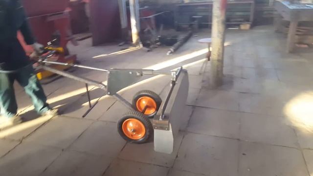 Захват транспортёр для установки и перемещении дорожного бордюра смотреть онлайн