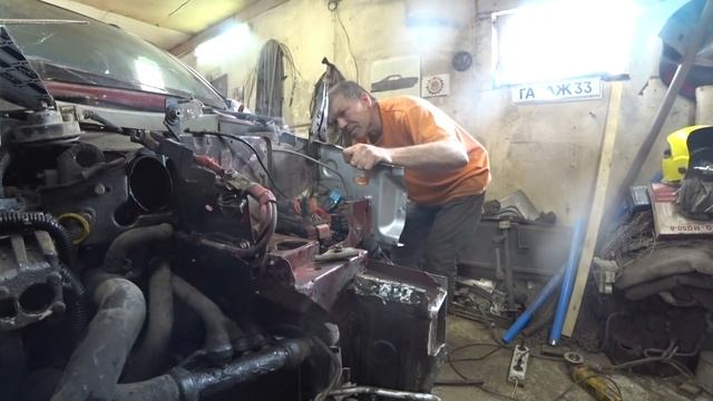 Рено Сандеро. Восстановление после ДТП. Вытяжка, рихтовка, сварка, покраска. Renault Sandero Repair смотреть онлайн