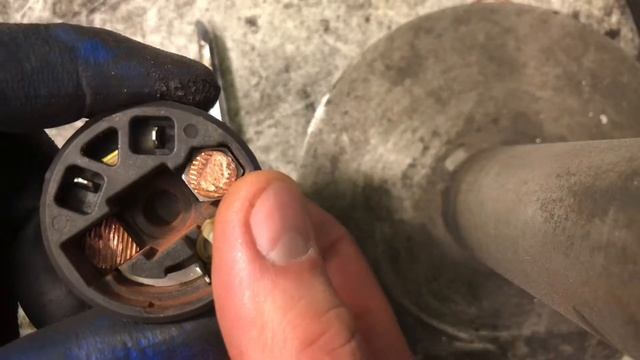 Ремонт втягивающего реле стартера, вскрытие втягивающего реле. смотреть онлайн