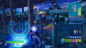 КАК ИГРАТЬ НА ПС 4??? УЧУСЬ ИГРАТЬ НА ПС 4 в ФОРТНАЙТ!! #фортнайт