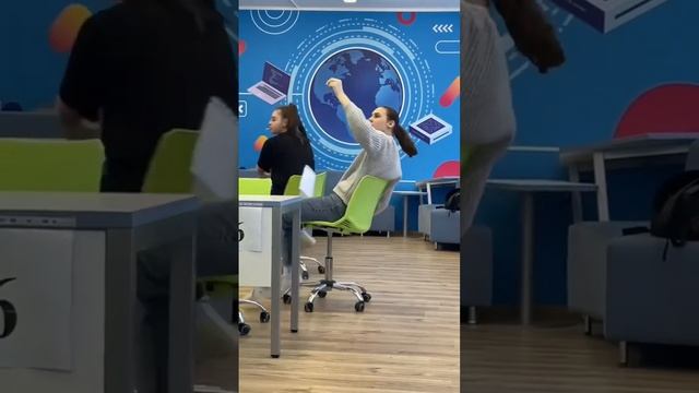 Офисные стулья - зло #jokes #школа #неинформатика смотреть онлайн