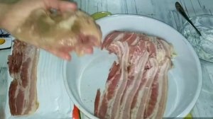 Курица в беконе в духовке / рецепты с беконом