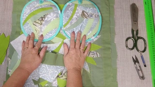 Декоративная подушка с аппликацией.(2022г) смотреть онлайн