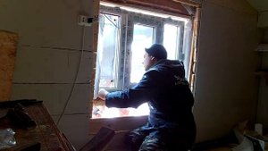 Меняю окно в мансарде