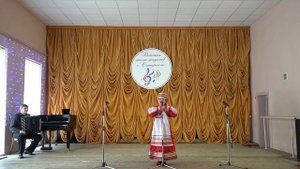 "Балалаечка" - сл. И.Морозовой, автор музыки неизвестен  исп. солистка ансамбля  Попова Алиса