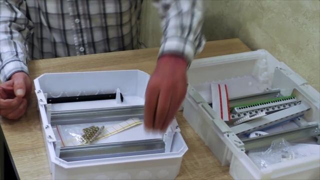 Электрощит ABB против IEK