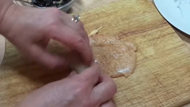 Рулетики из Куриной Грудки и Сушеными Грибами  ? Сочные! Вкуснятина! #куриныерулетики
