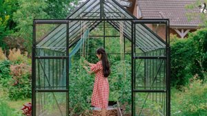 Her 86m2 #146 Строим первую теплицу для выращивания овощей дома