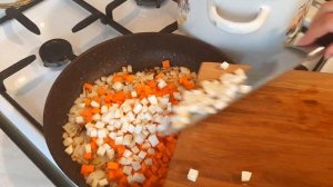 Как варить суп из крапивы с яйцом