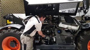 Ежедневная проверка телескопического погрузчика Bobcat
