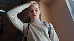 ВЫЗВАЛА ДУХА В ШКОЛЬНОМ ТУАЛЕТЕ!? *больше не буду*