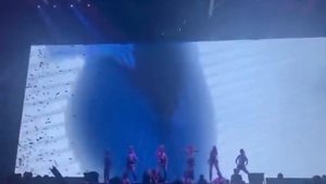 2 Phut Hon live concert (zero two)