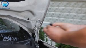 Установка амортизаторов капота на KIA Soul  / КИА Соул