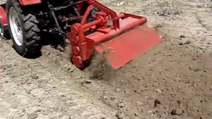 Почвофреза на минитракторе.MPG