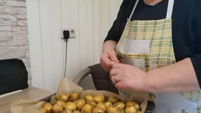 ЖДУ ЗЯТЯ В ГОСТИ! ЖАРКОЕ ИЗ МЯСА ГУСЯ С ЧЕРНОСЛИВОМ УДАЛОСЬ НА СЛАВУ! / 776 смотреть онлайн