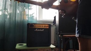 Marshall MG 15 CDR vs Boss Katana 100 mk2.mp4